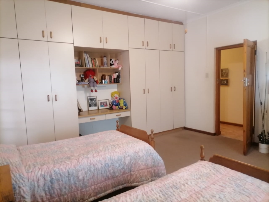 5 Bedroom Property for Sale in Piketberg Western Cape